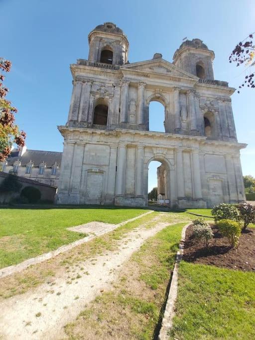 Charmante Charentaise Saint-Jean-dʼAngély Esterno foto