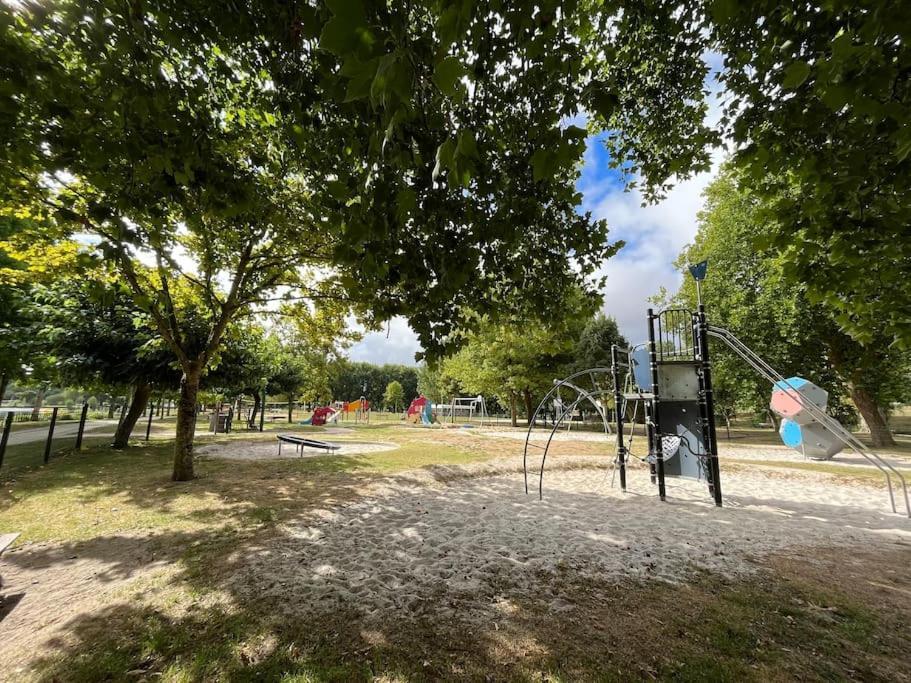 Charmante Charentaise Saint-Jean-dʼAngély Esterno foto